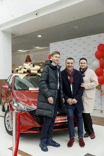Финал акции "В ЦДМ покупай и машину получай"