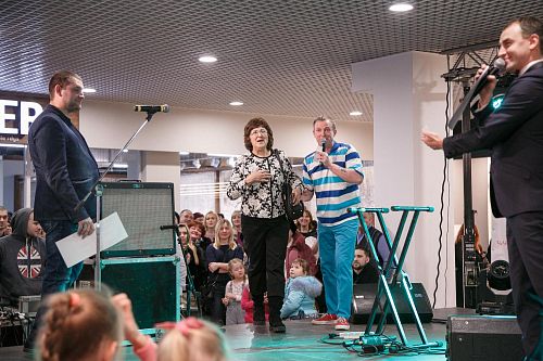 Открытие ЦДМ и акция "Подарки на миллион"