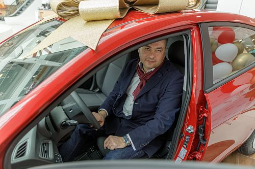 Финал акции "В ЦДМ покупай и машину получай"