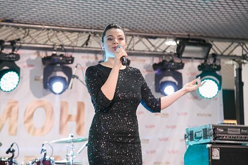 Открытие ЦДМ и акция "Подарки на миллион"
